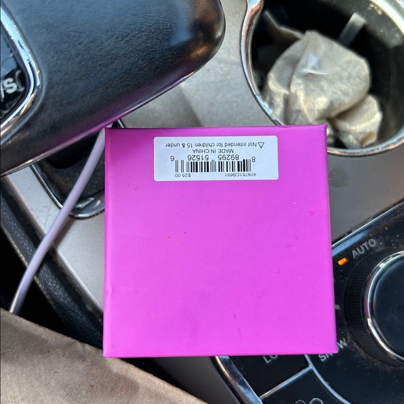 NWT Betsy Johnson earrings - Picture 3 of 3